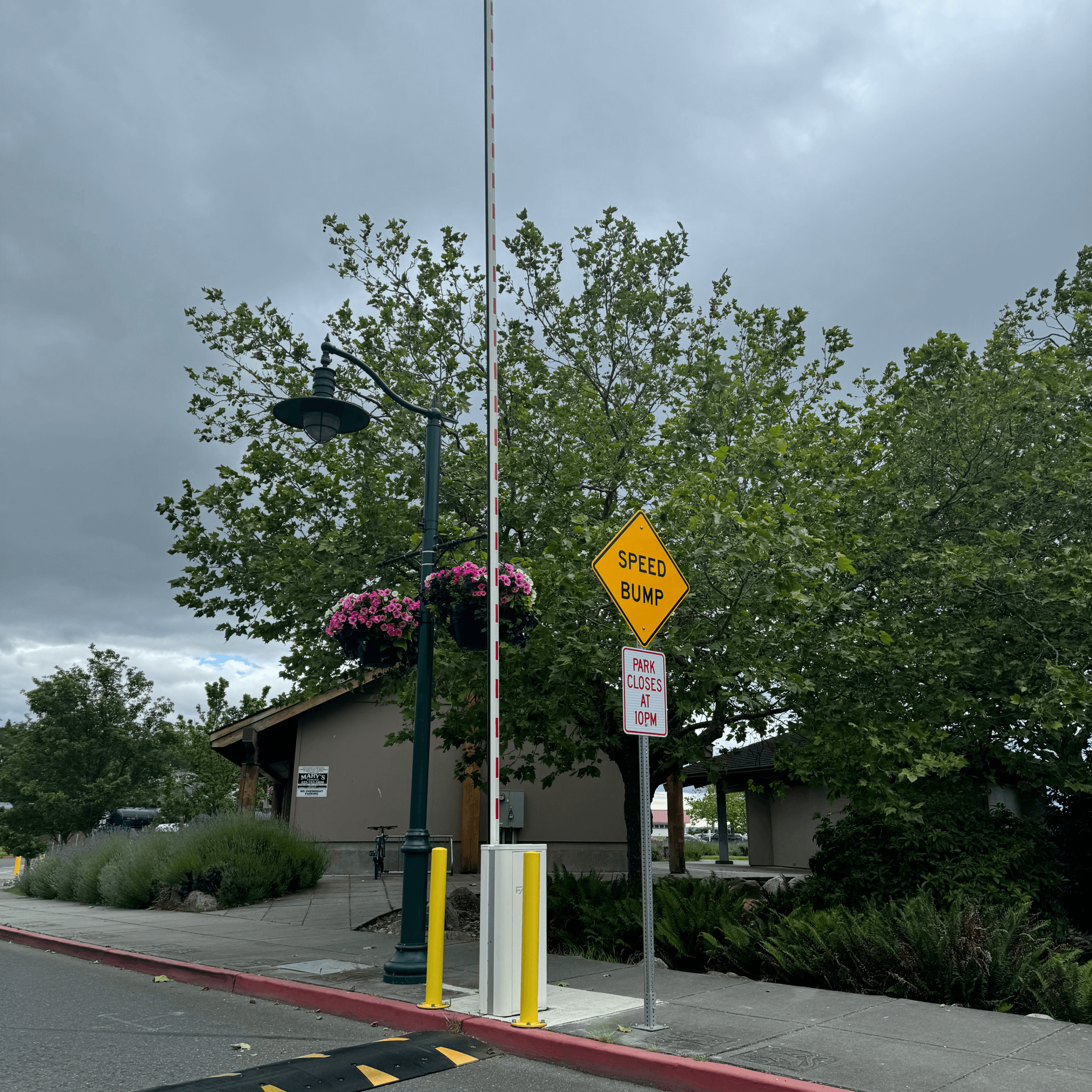 Lighthouse Park Gate